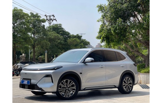 Geely Starship 7 EM-i, 200км Starship, 2025, модель 2026 года, пробег 1,5 тысяч км